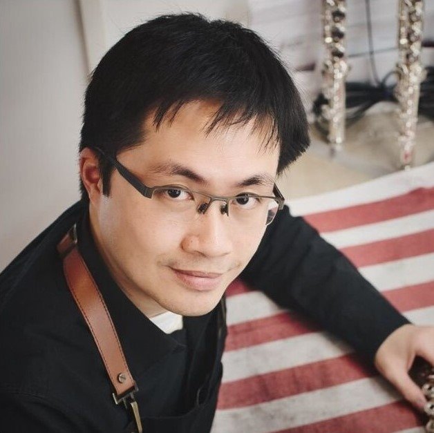 Mr. Chris Leung is preparing for the flute quick fix workshop.