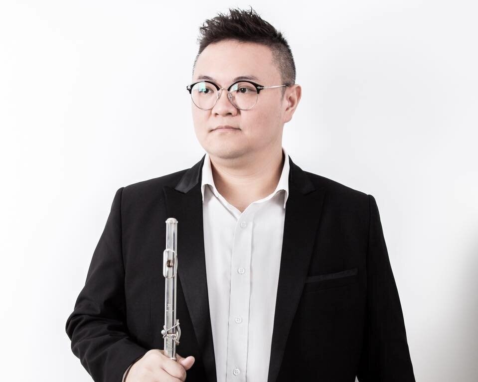 Meet Momo, who's very enjoyed in teaching flute.